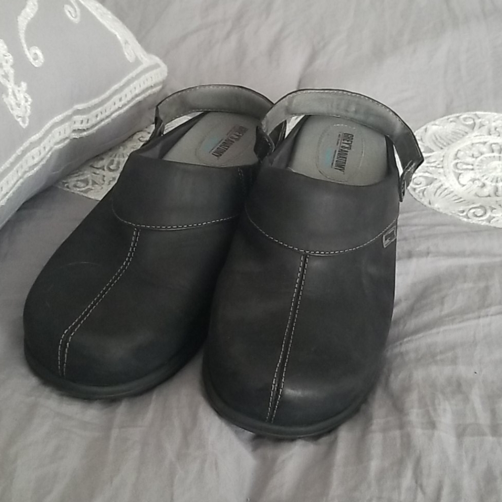 Grey's anatomy clogs
